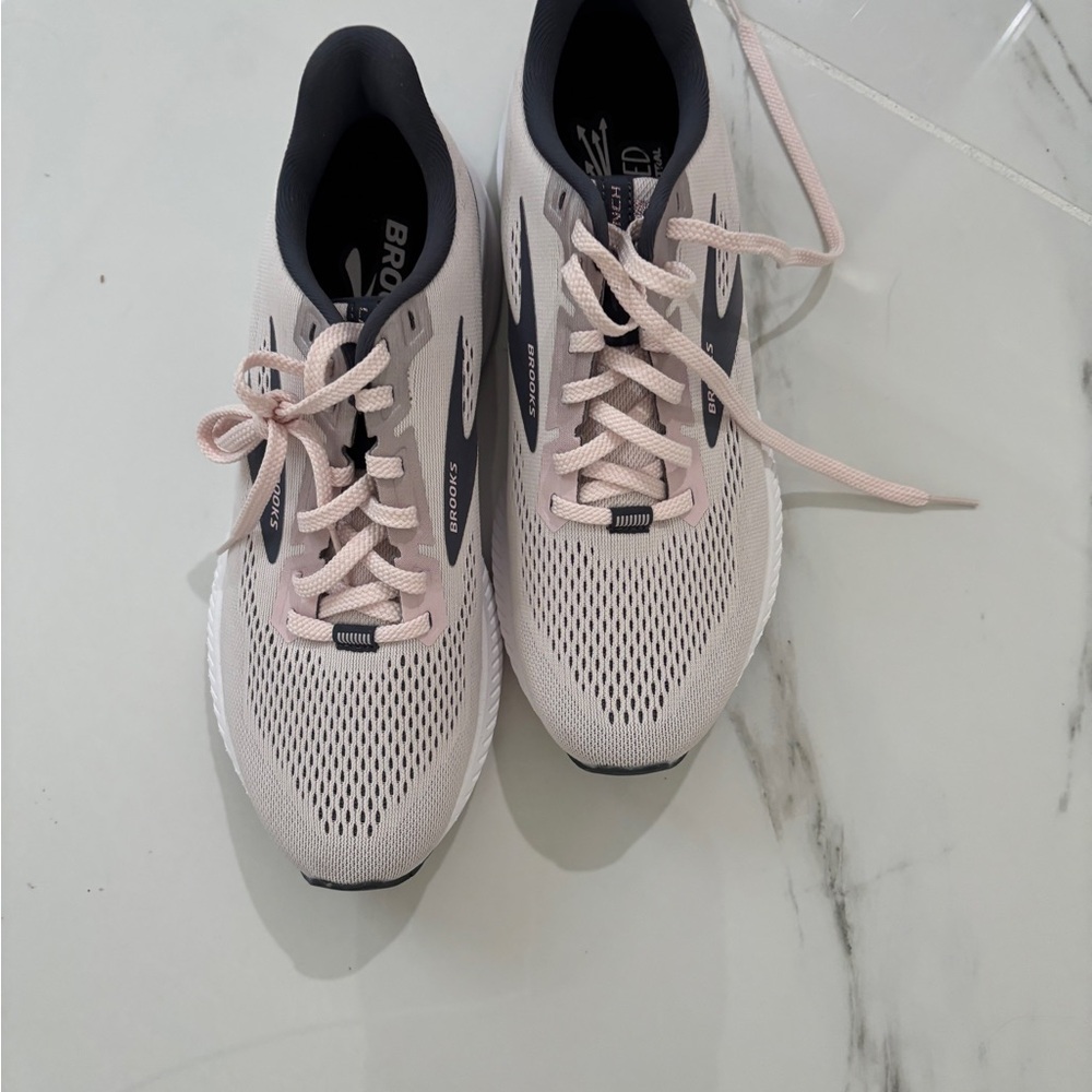 Brooks Women's Athletic Shoes -blue, and Pink - Picture 6 of 6